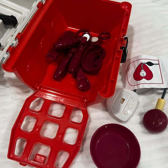 Veterinarian Play Set with Plush Puppy - Picture 4 of 5